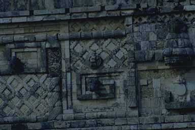 Snake motiff on Nunnary facade