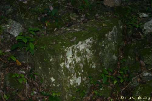 Stela at Nachtuun.